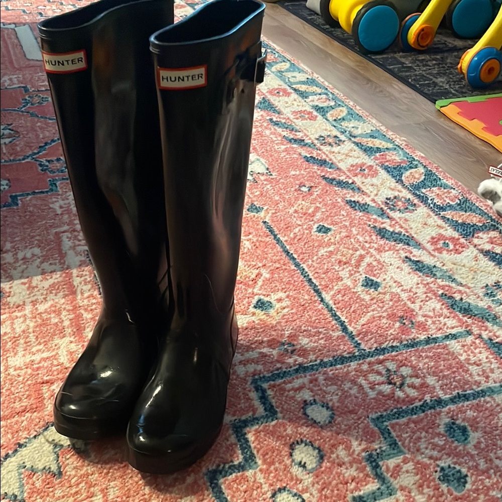 Hunter Glossy Black Rain Boots